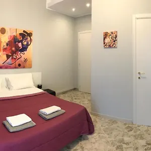 Cavour 124 -guest-room- Bed & Breakfast